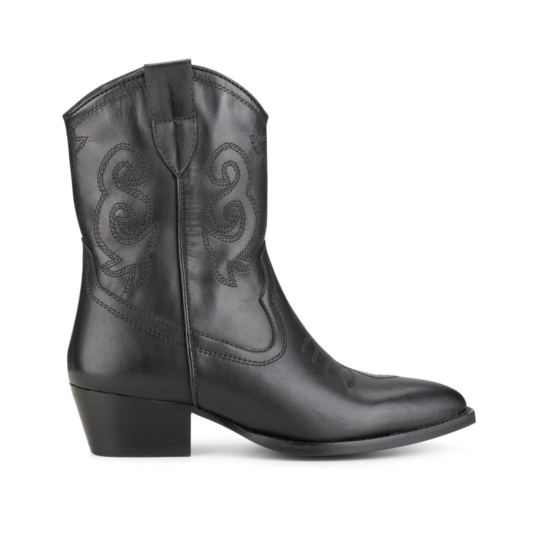 Western Moco black