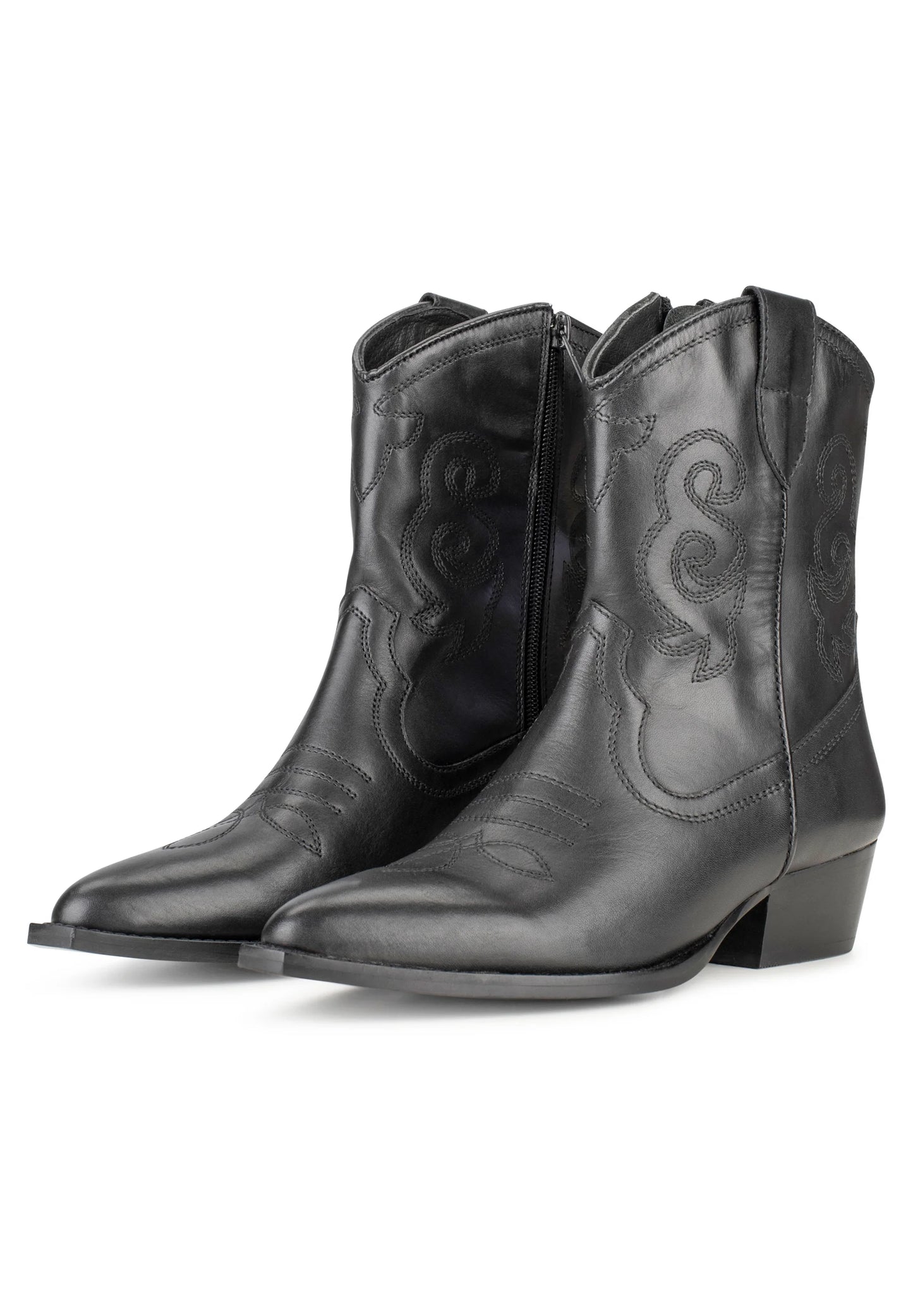 Western Moco black