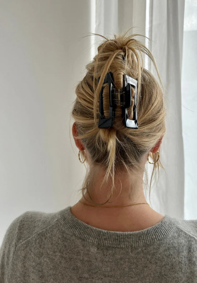 The Minimalist Black XL